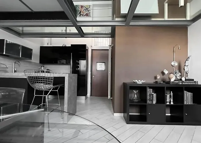 Nolo - Chic Retreat